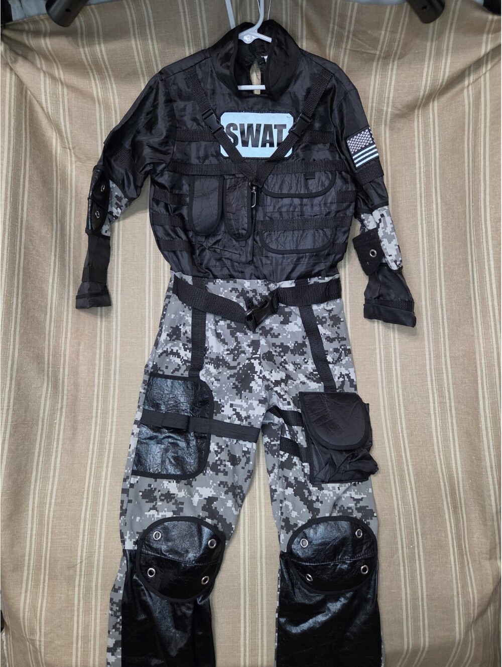 Kids 8-10 Costume SWAT Police Uniform Child Black Knee Pads Pockets Reflective